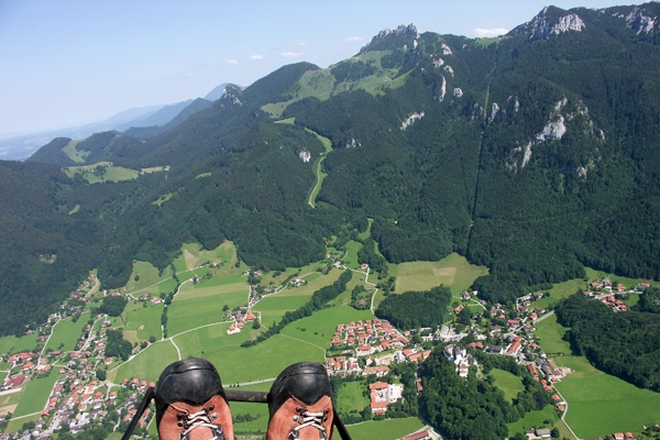 Aschau im Chiemgau, Germany as seen from Paraglider - Author: Bernhard Hecker - Lizenz: CC-BY-SA-2.0-DE